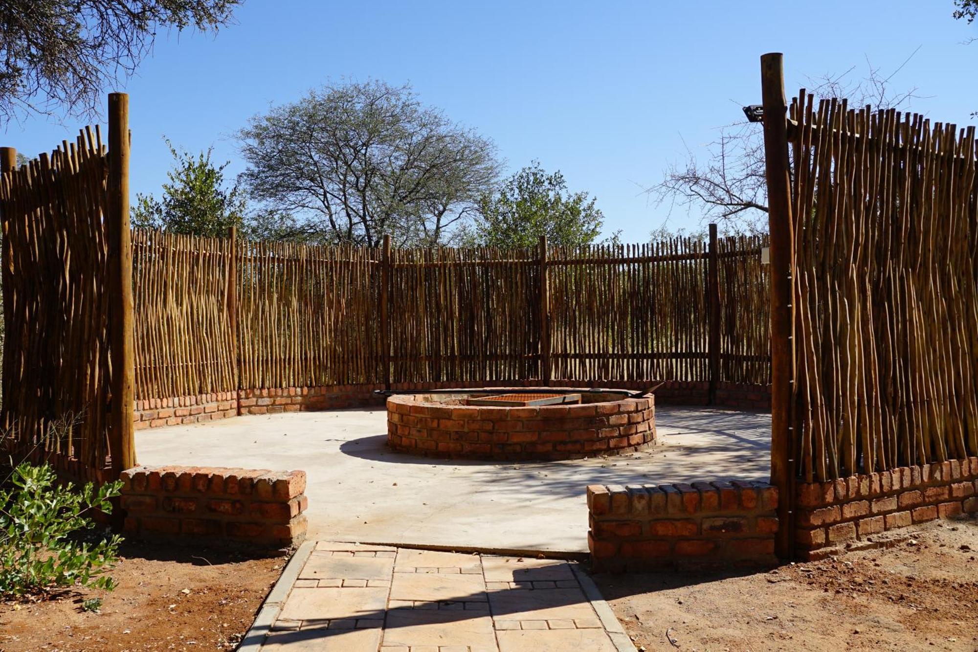 Kwele Game Lodge Beauty Extérieur photo