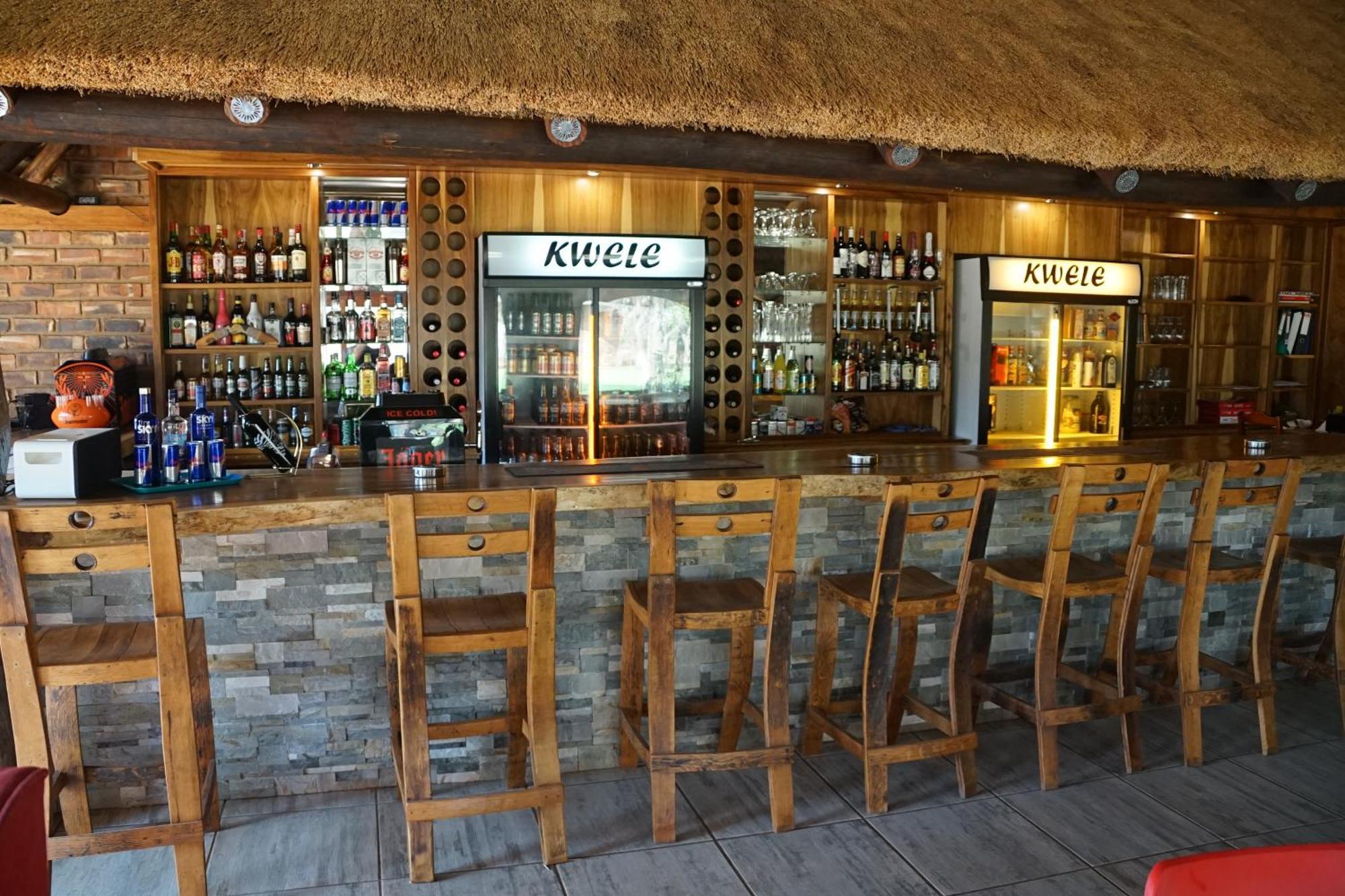 Kwele Game Lodge Beauty Extérieur photo